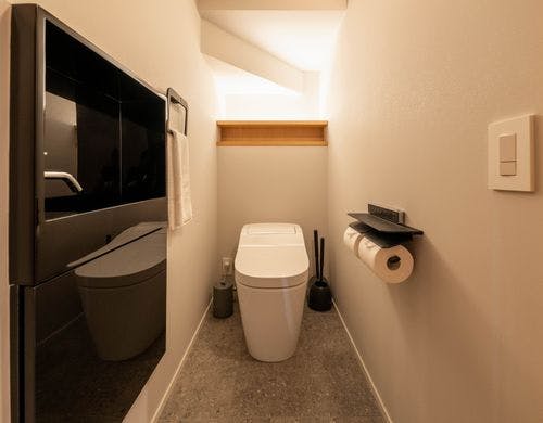 一階、二階に一台ずつございます。