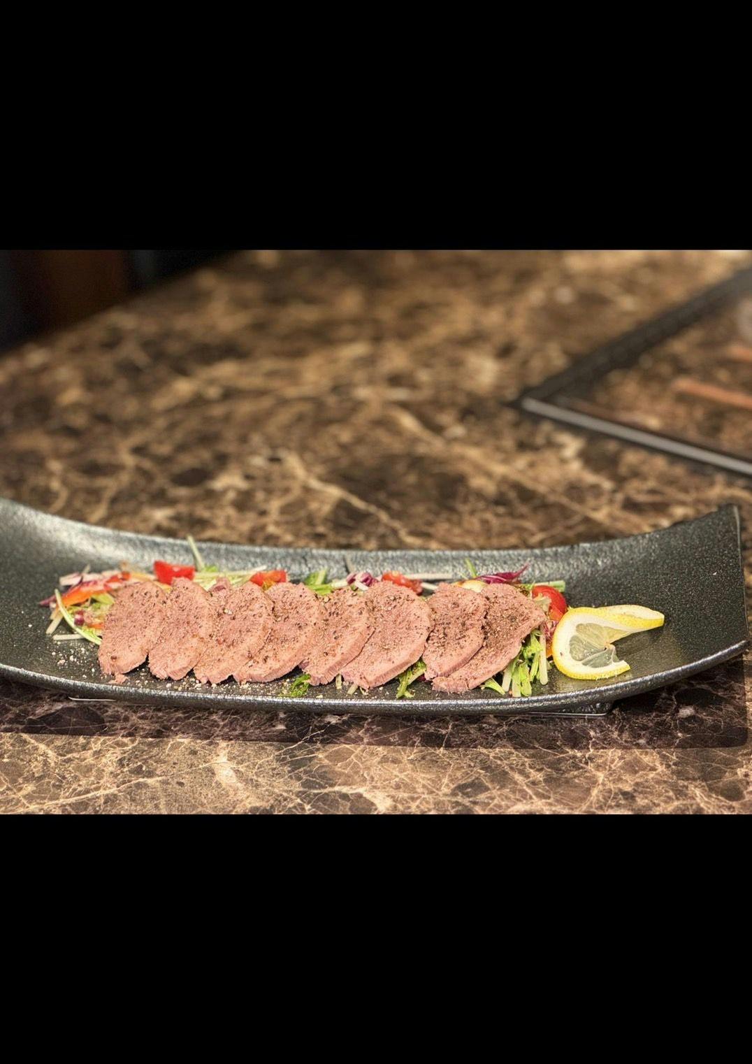 本格韓国料理プラン　牛タンサラダ