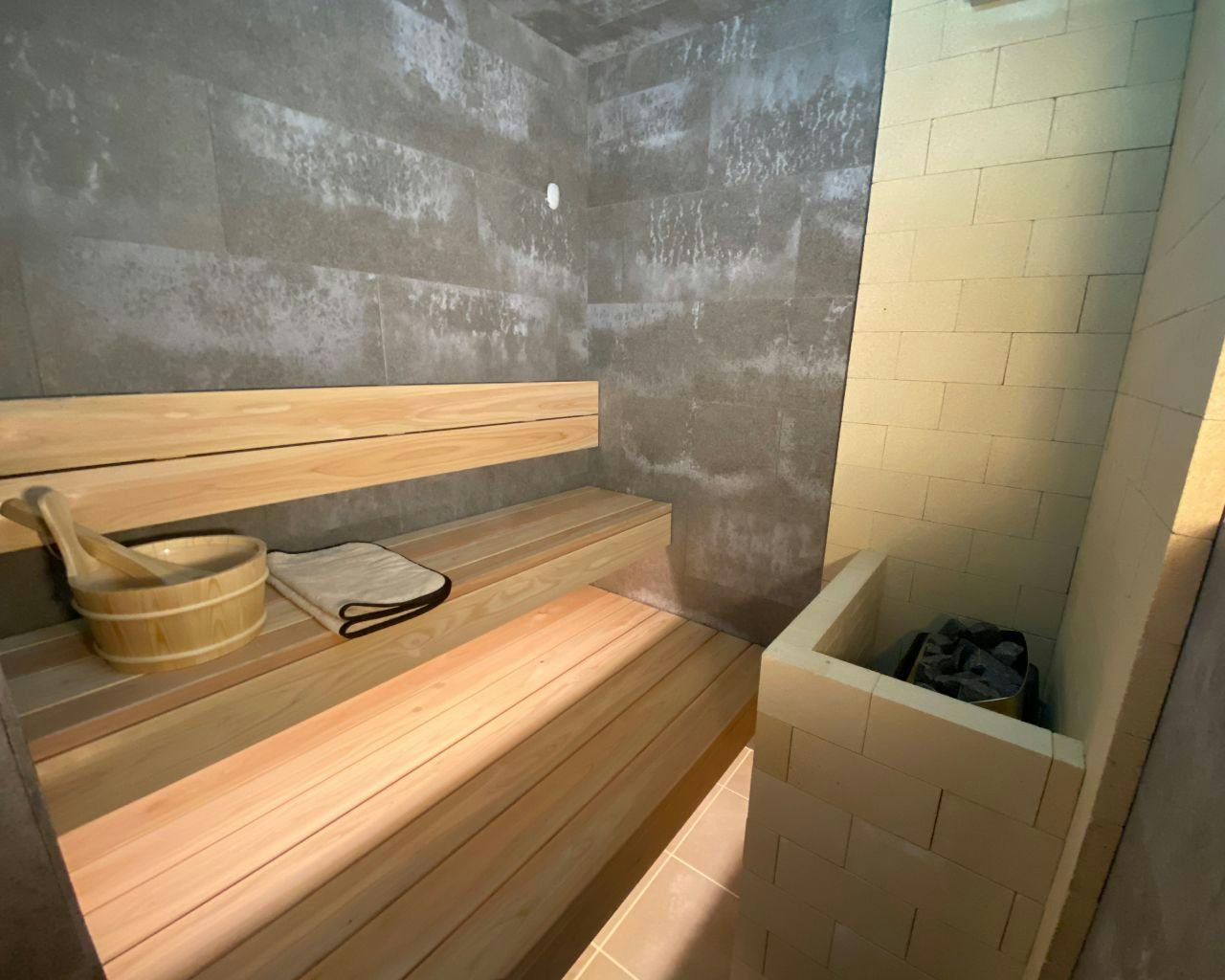SAUNA VILLA 然