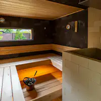 スイート サウナ 4~6名用