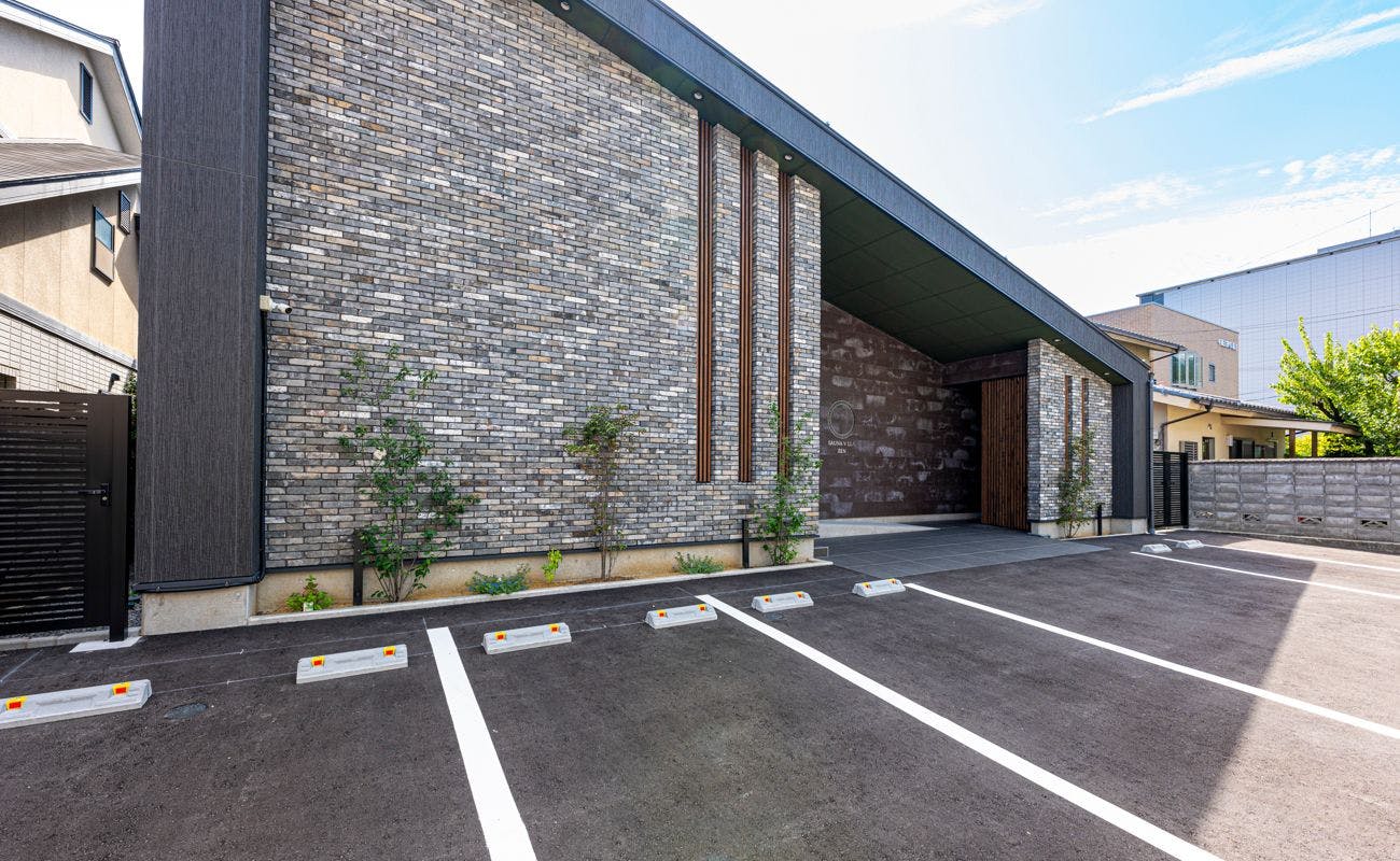 建物外観　昼２