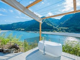 【四国／高知県高知・須崎・南国の貸別荘・コテージ】VILLA MOITOS NIYODO