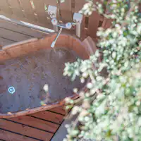 ・【温泉】自然を感じ、露天風呂で寛ぐ