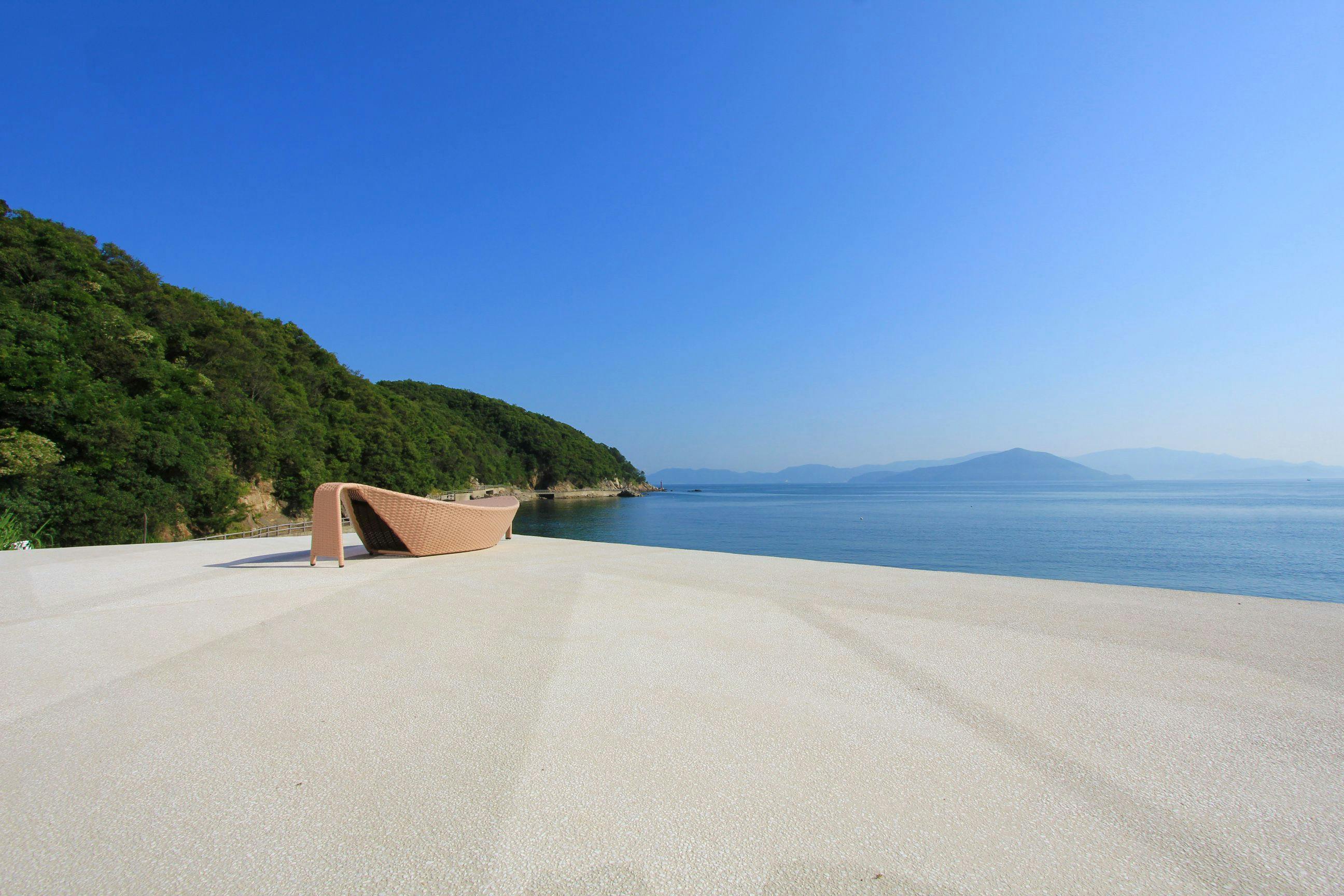 SAND BEIGE