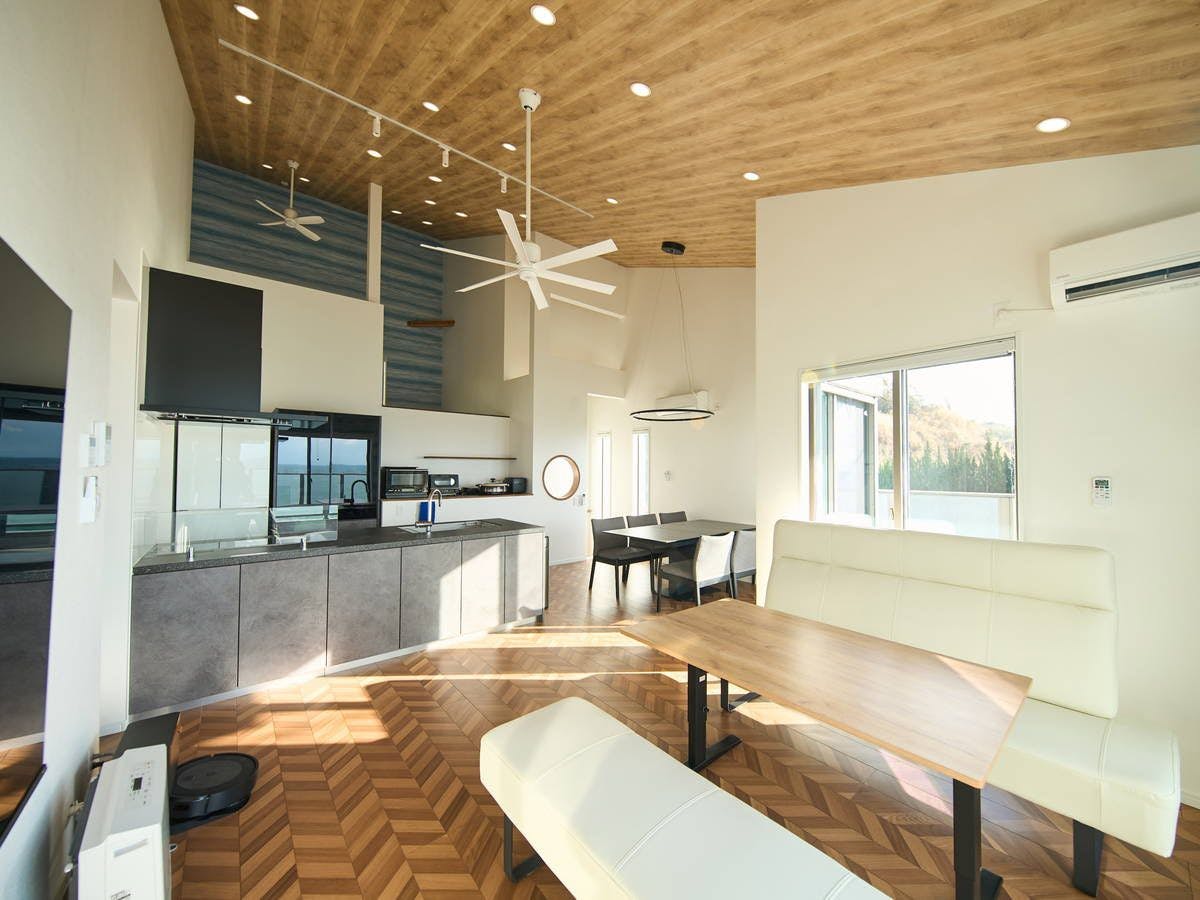 リビングダイニング