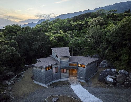 夕日の外観 全景