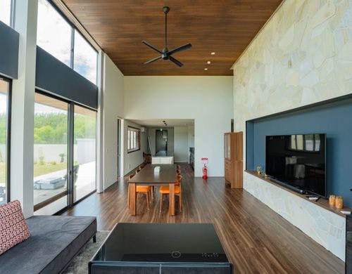 リビングダイニング