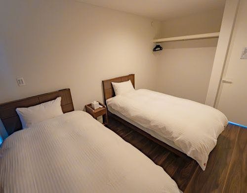 洋室2 シングルサイズベット 2台