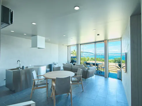 【villa2】Pemandangan Ruang Tamu dan Ruang Makan