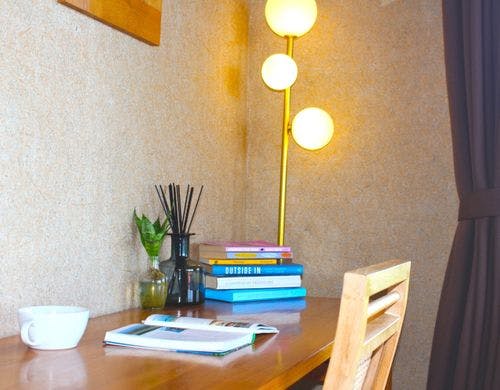 2階太陽の部屋ワークテーブル