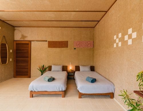 1階月の部屋ベッドルーム