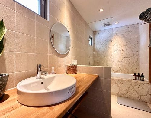 1階月の部屋バストイレエリア