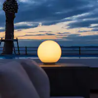 テラスでなにもしない贅沢を。