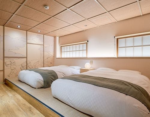 寝室①ダブルベッド2台、4名宿泊可