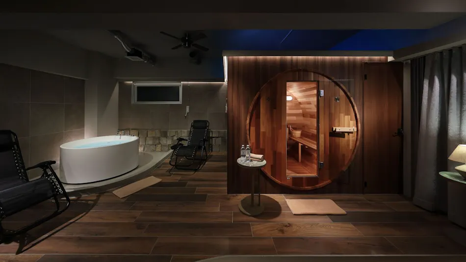 Crystal Sauna
