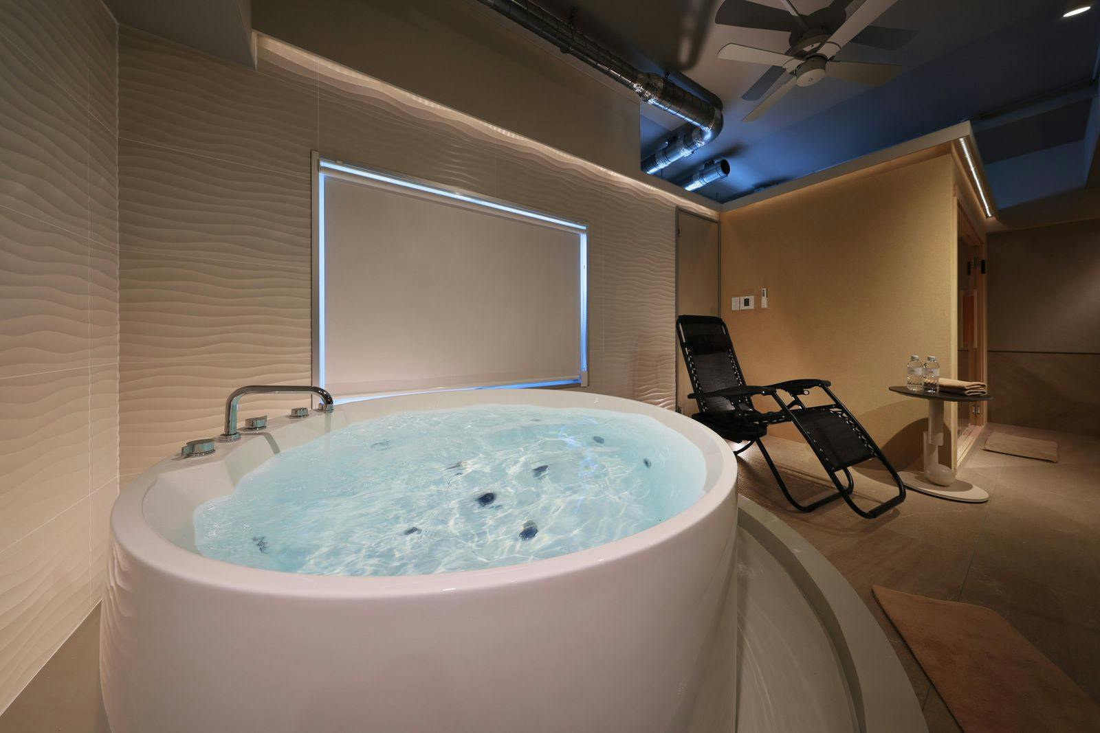 Crystal Sauna