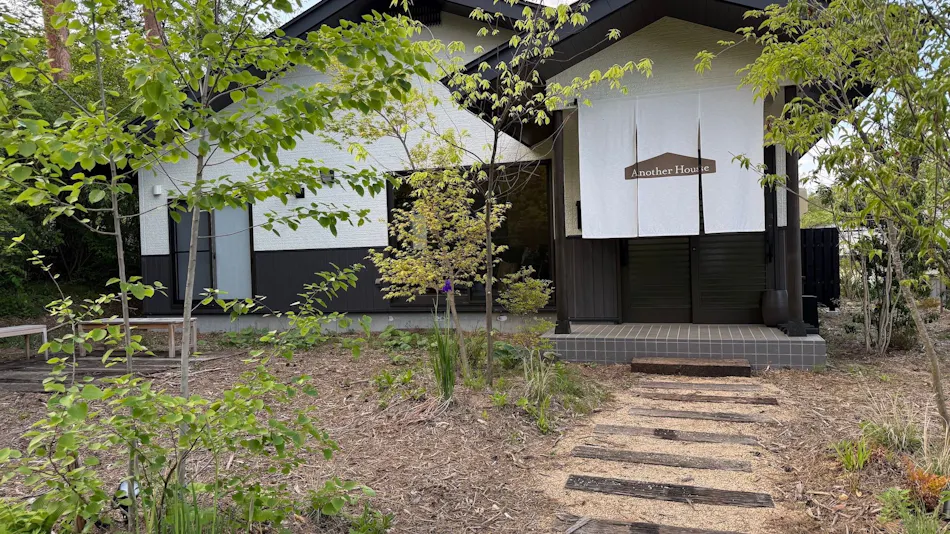 Azumino Hotaka Another House