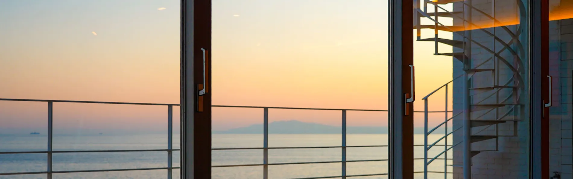 SEA WINDOW