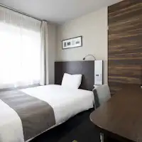 มาตรฐานสองเท่า