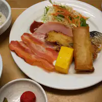 朝食はお膳で提供の場合もございます。