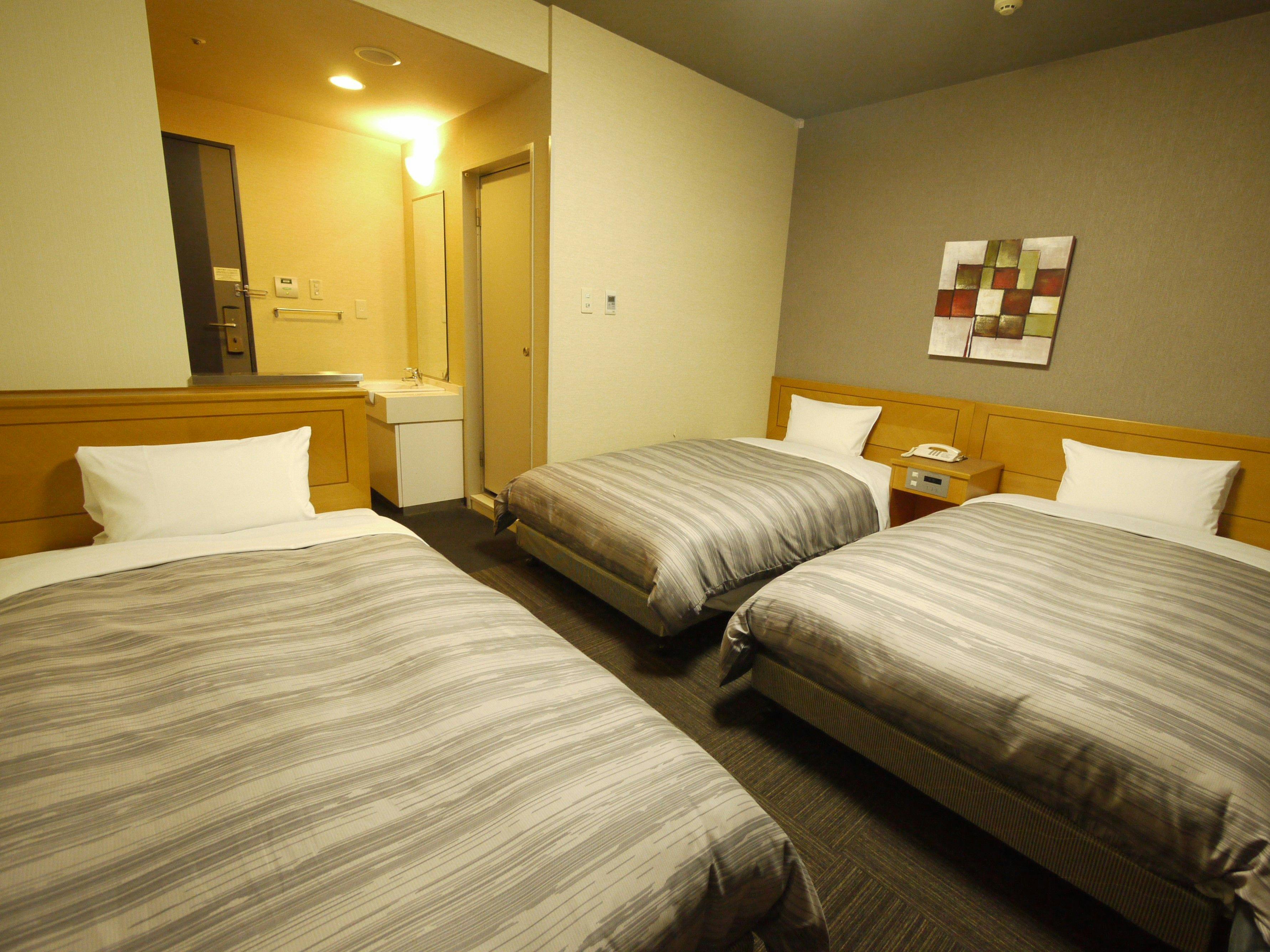 Hotel Route-Inn Osaka Honmachi