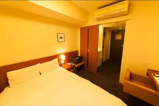 Kamar Semi Double