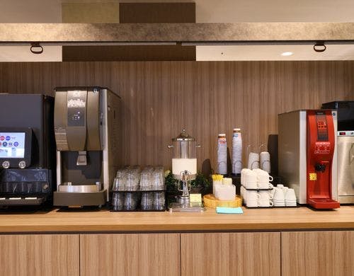 レストラン会場（1F：テラス席含め78席）