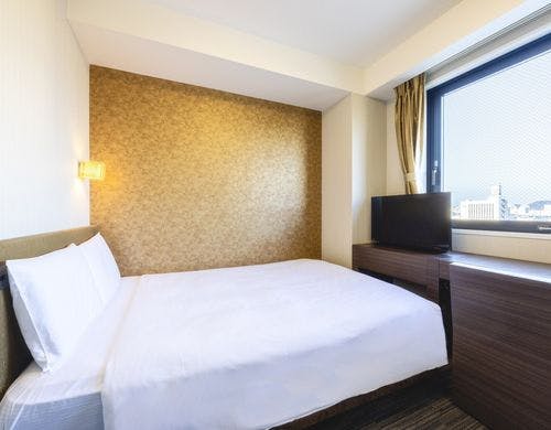 【客室】セミダブル／モデレートシングル