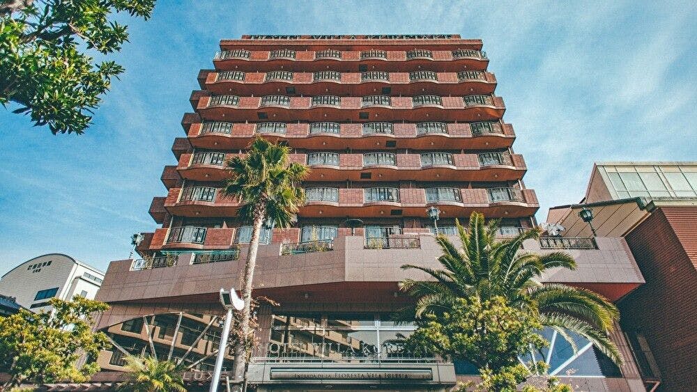 ホテル正面外観