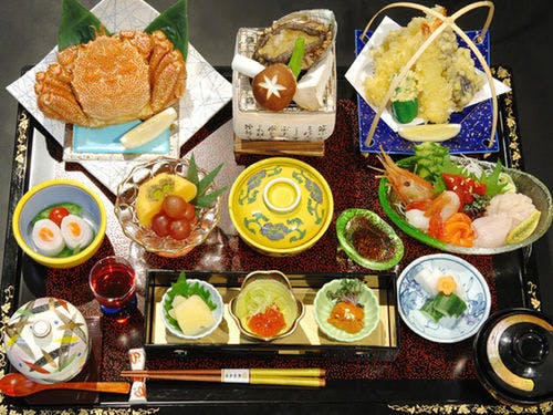 知床近海の魚介を使用した創作会席料理一例