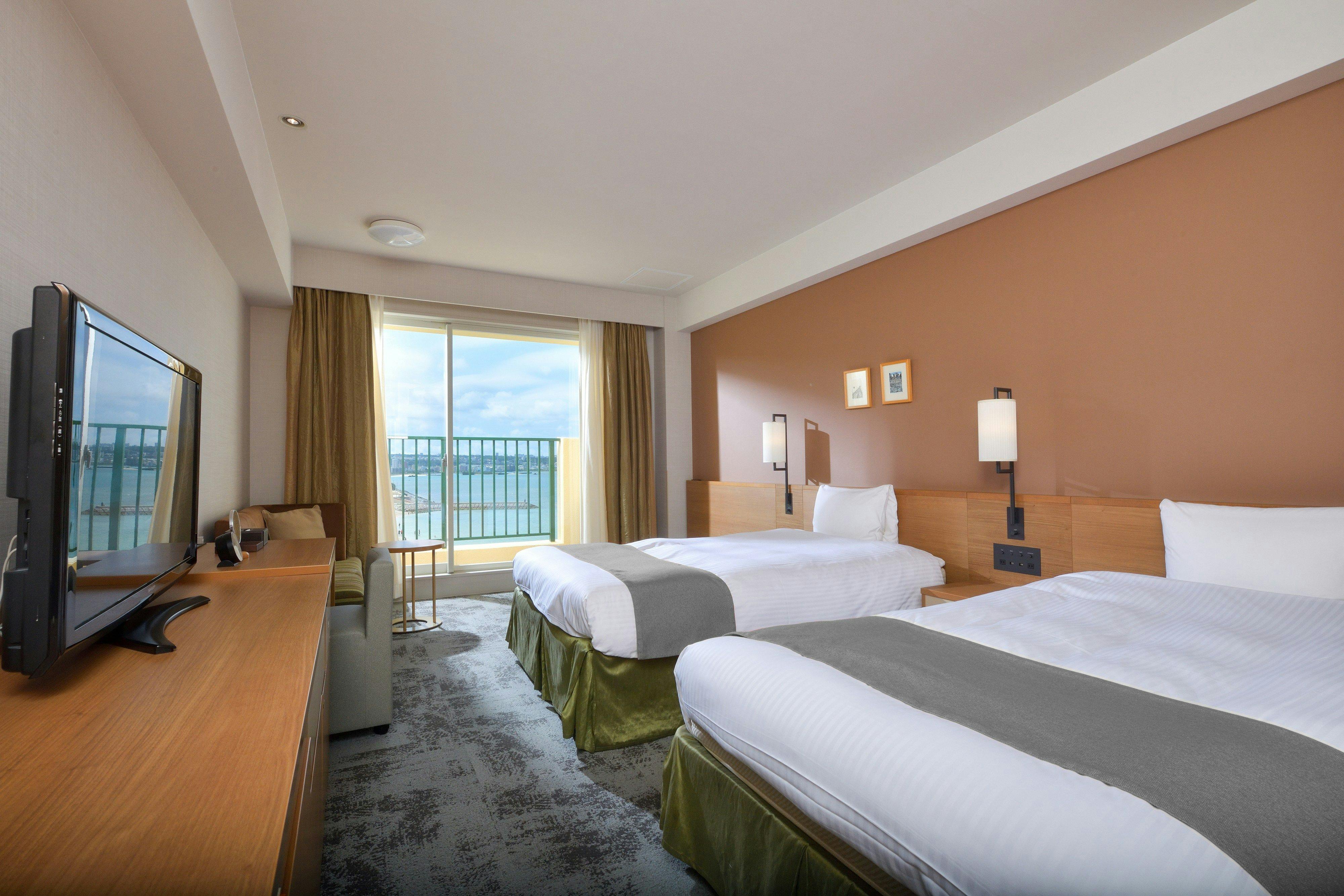 Vessel Hotel Campana Okinawa