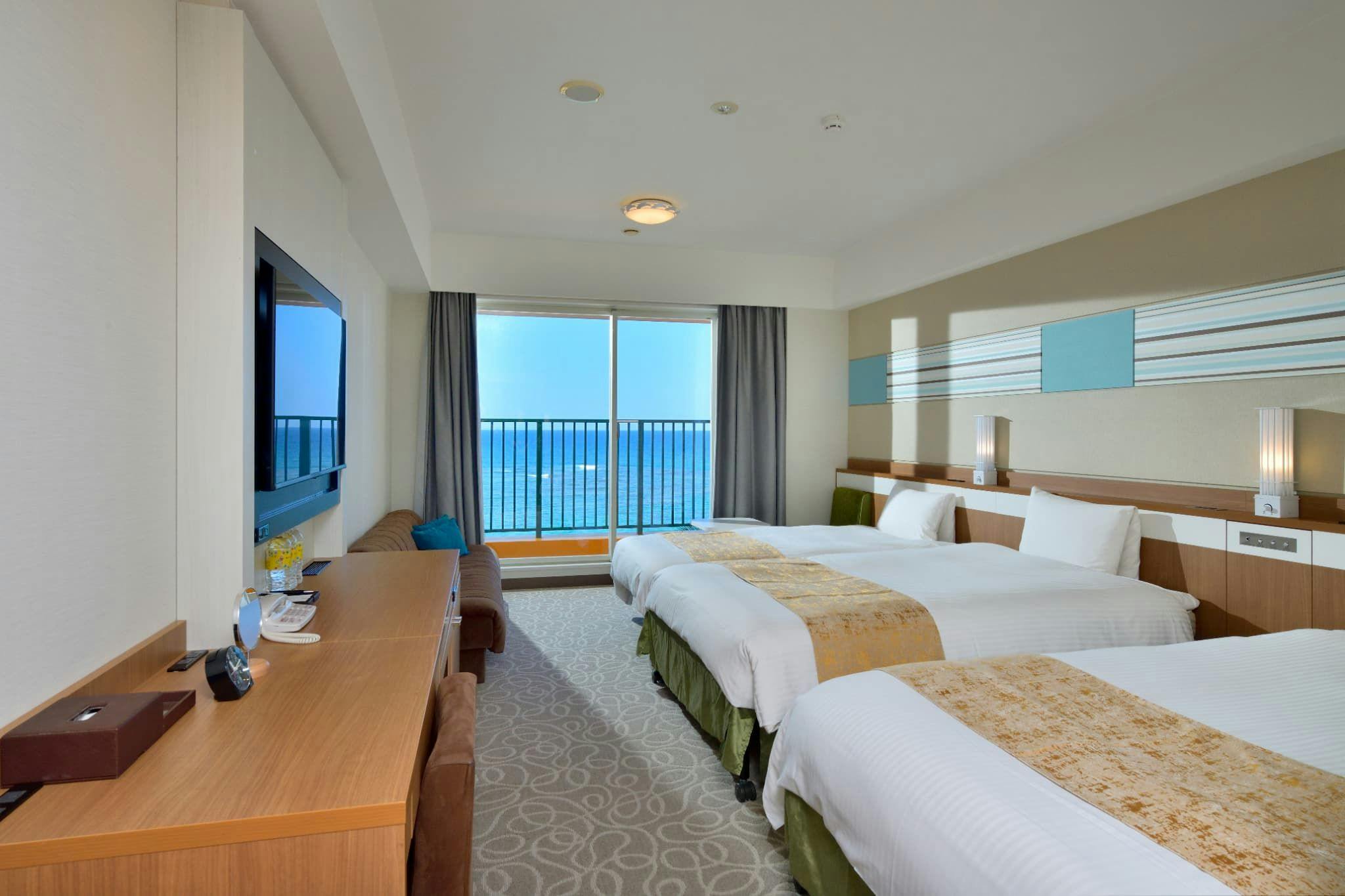 Vessel Hotel Campana Okinawa