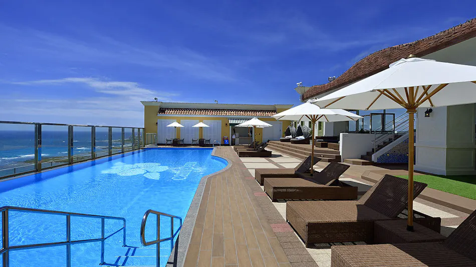 Vessel Hotel Campana Okinawa