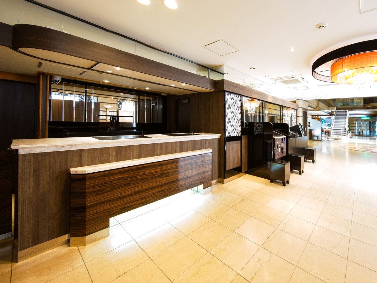 ชั้น 1: ล็อบบี้ส่วนหน้า