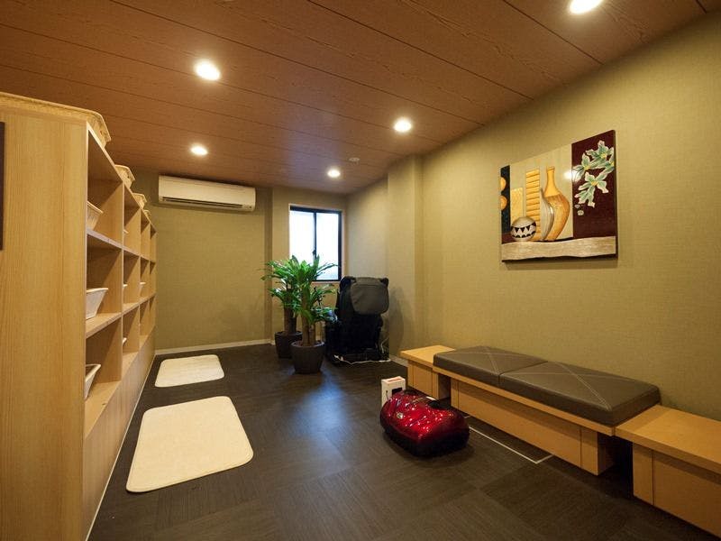 Public bath changing room