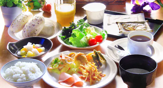 スタンダード料金でコンフォートタイプへグレードアップ!【大浴場完備・朝食無料・駐車場無料】