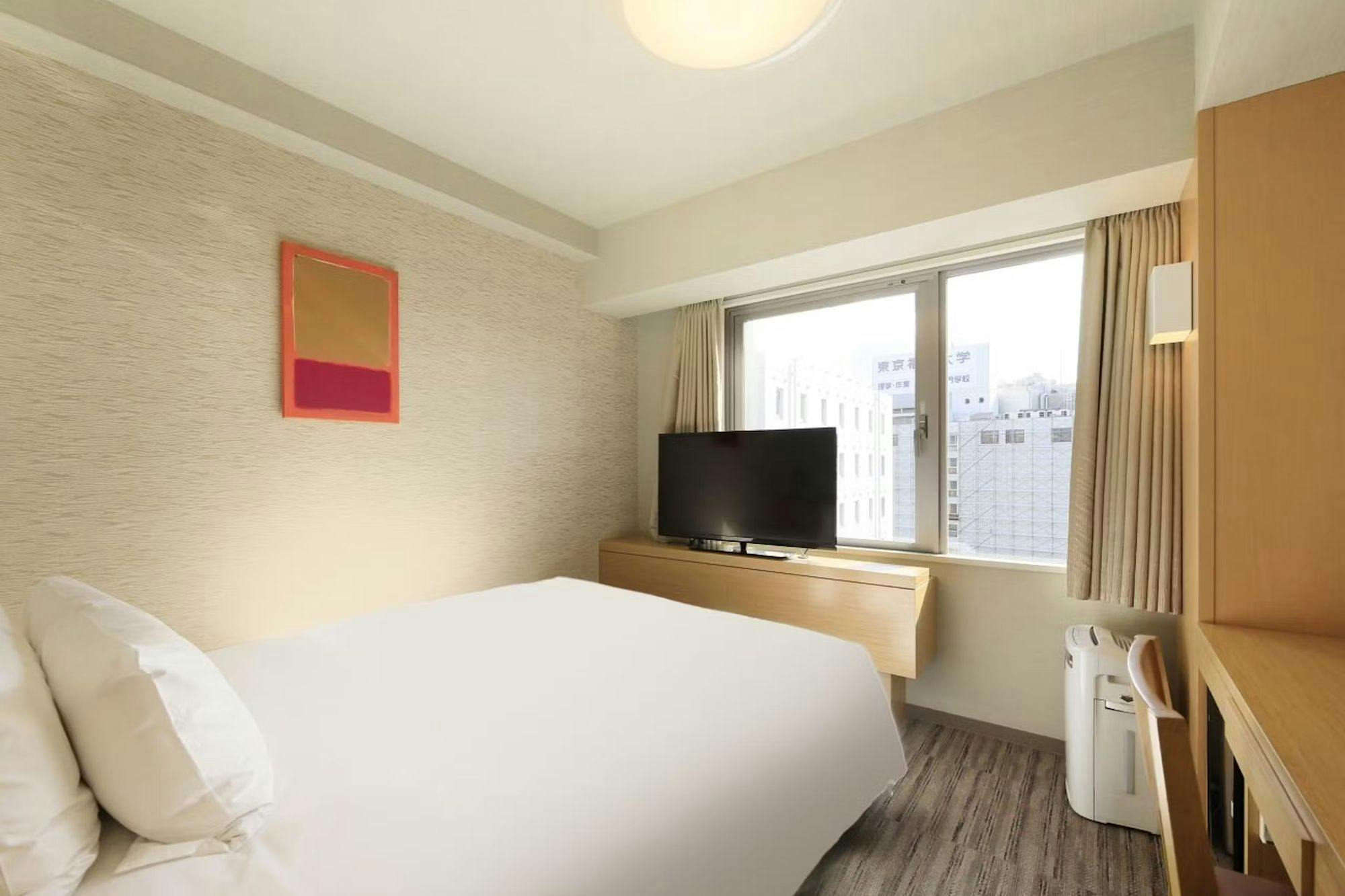 シングル/ダブルルーム ベッド幅150cm