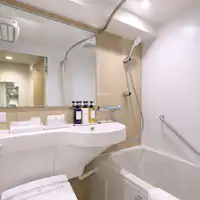 ツイン+ソファーベッド バスルーム