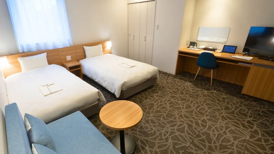 SAKURA GARDEN HOTEL