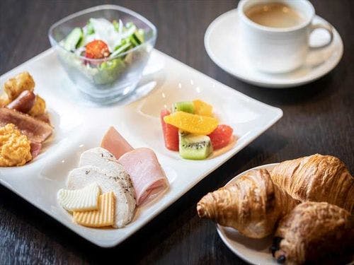 朝食バイキング　イメージ