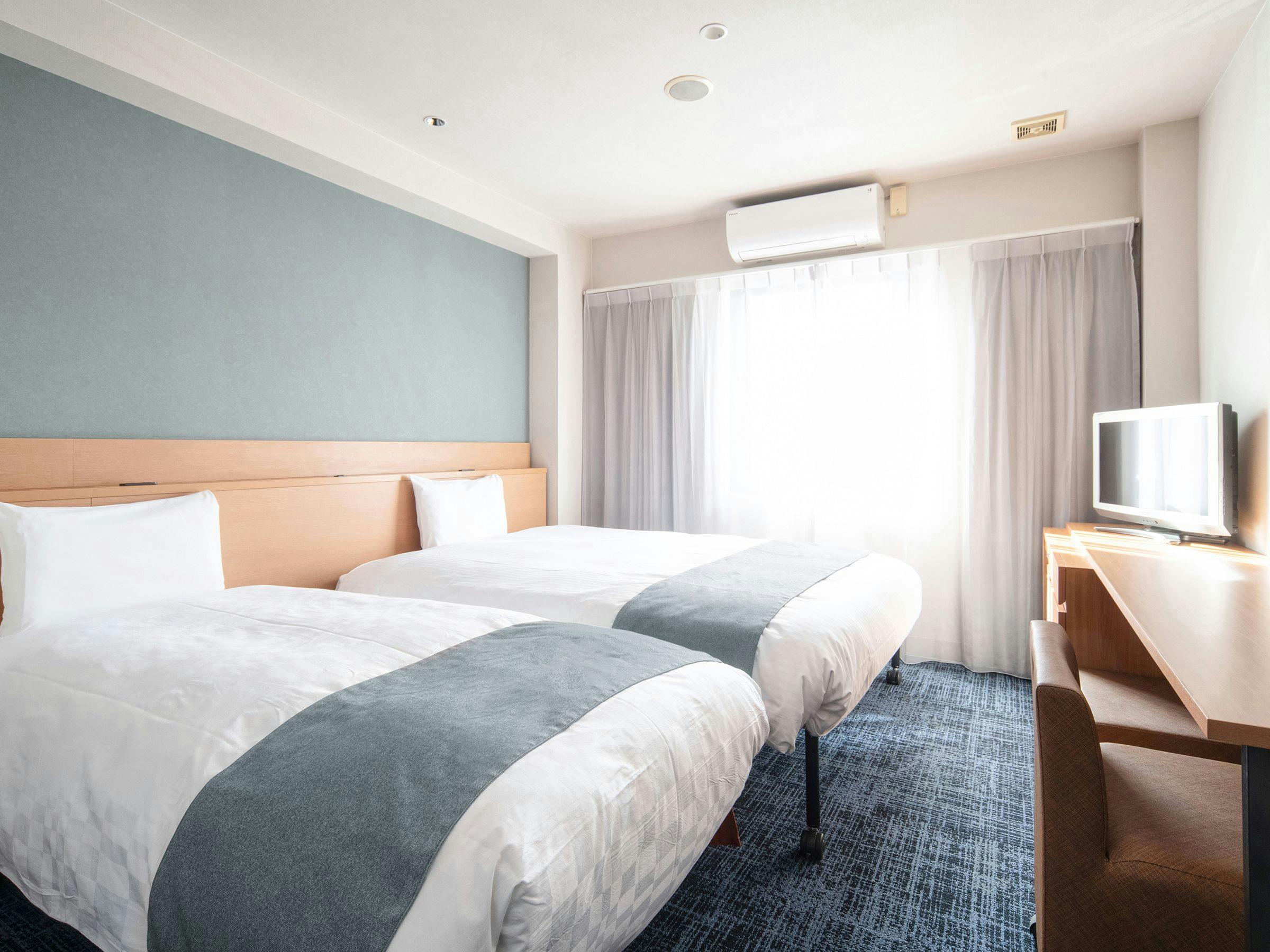 エキストラツイン