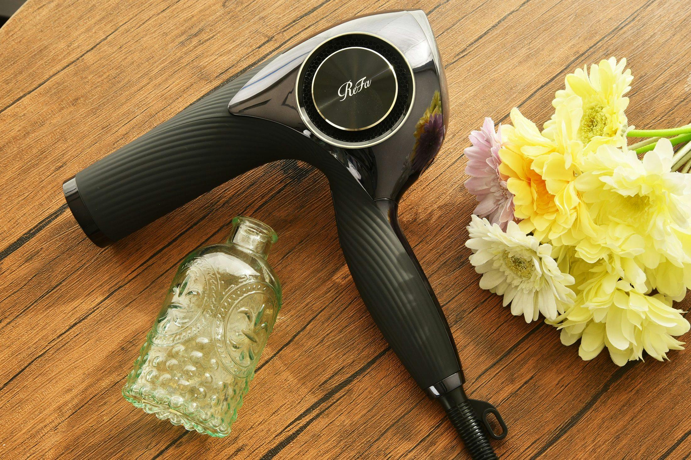 ReFa Beautech Pro (สำหรับความหรูหรา)