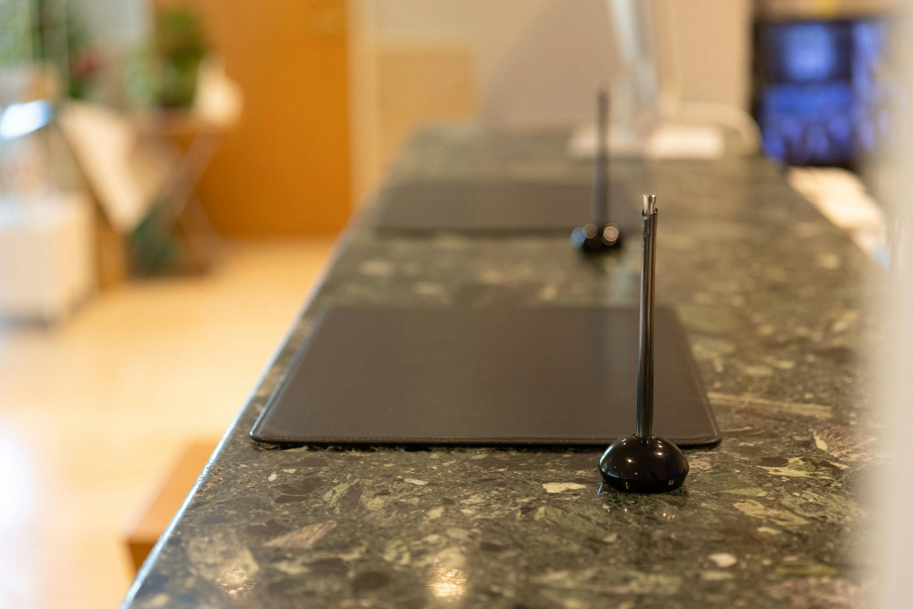 フロントカウンター