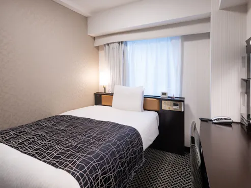 シングルルーム(広さ11平米/ベッド幅140cm)