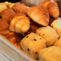 ขนมปังหลากหลายชนิดทานได้ไม่อั้น!