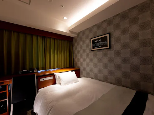 Single Room / Semi-Double Room