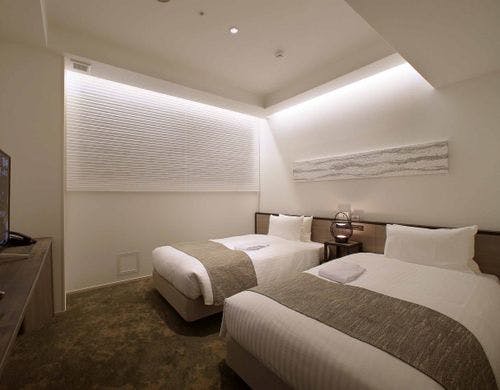 ユニバーサルツイン