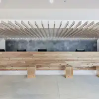 2階 フロント・ロビー