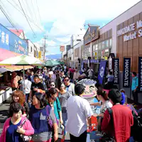 ■ ตลาดเช้าฮาโกดาเตะ / มีนักท่องเที่ยวมาเยือนจำนวนมาก