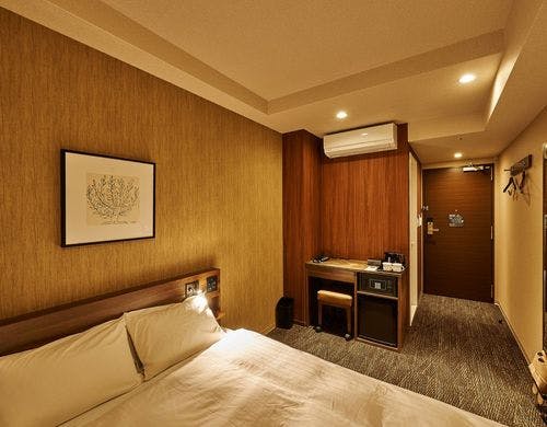 ゆっくりお寛ぎ頂けるダブルルーム